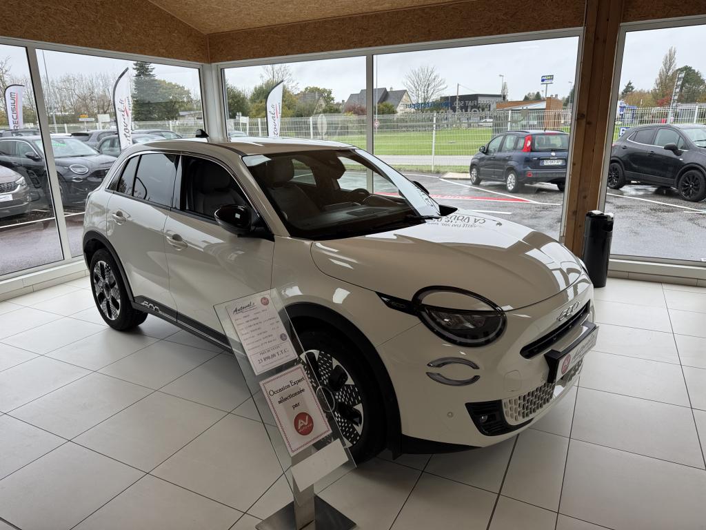 FIAT 600 1.2 HYBRID 100 CH LA PRIMA