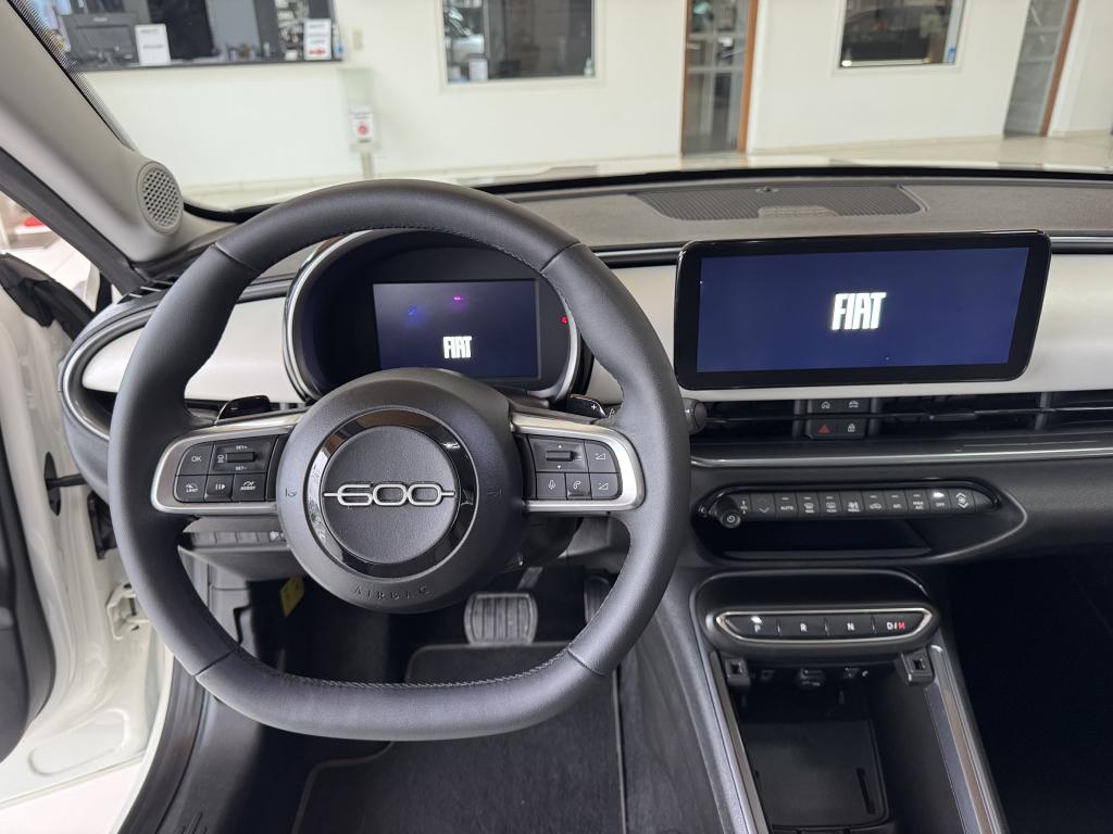 FIAT 600 1.2 HYBRID 100 CH LA PRIMA