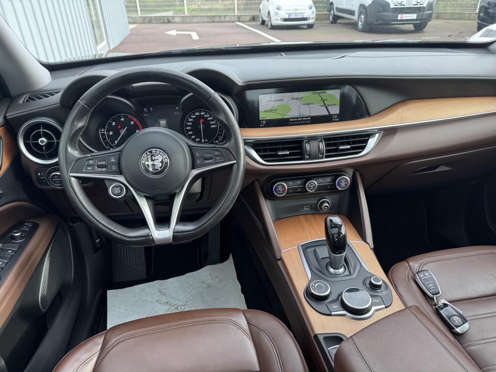 ALFA ROMEO STELVIO 2.2 MJT 210 CH AT8 LUSSO Q4