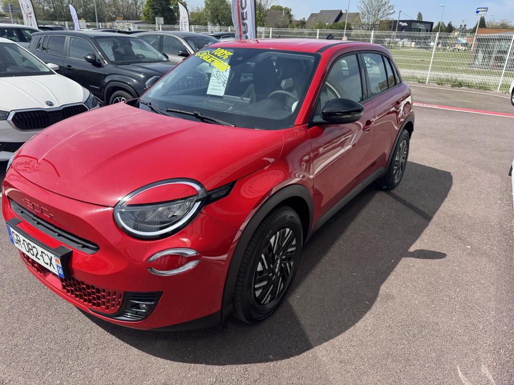  FIAT 600 E 54KWH 156 CH RED