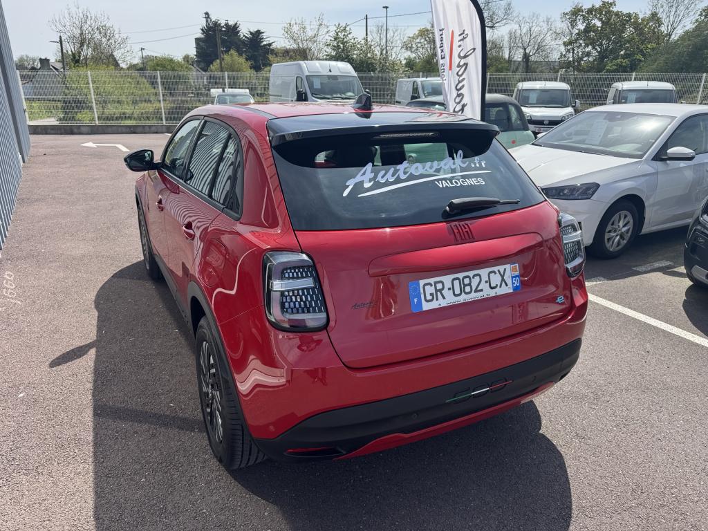  FIAT 600 E 54KWH 156 CH RED