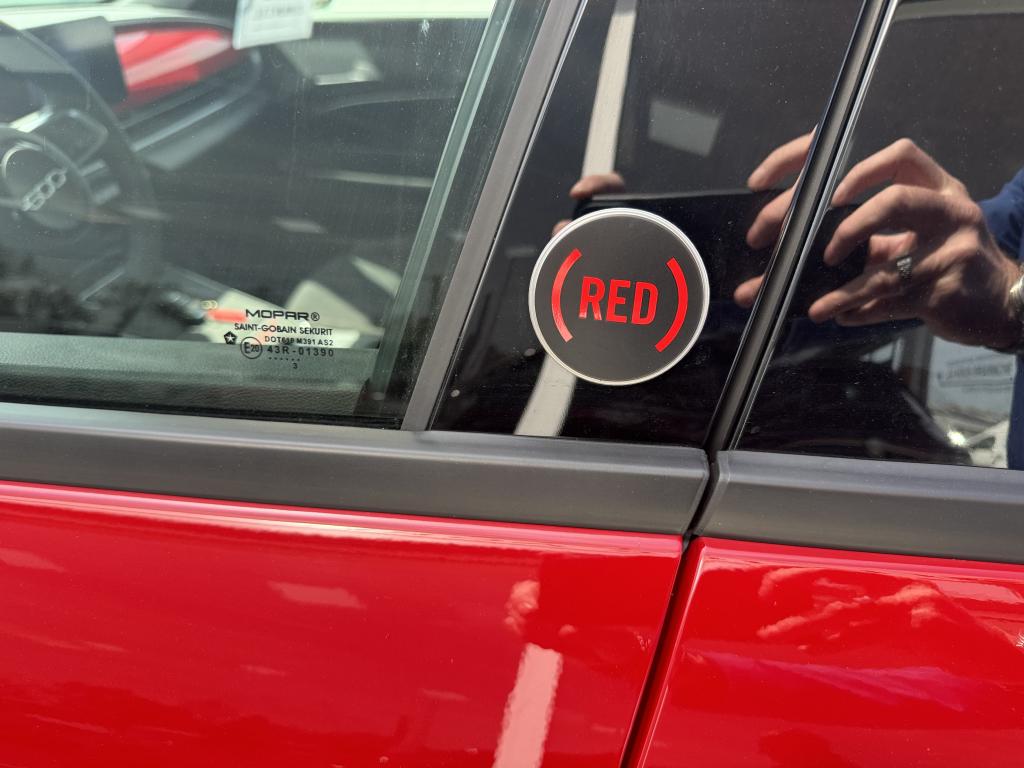  FIAT 600 E 54KWH 156 CH RED