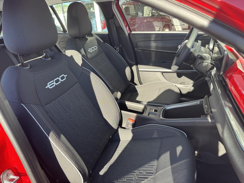  FIAT 600 1.2 HYBRID 145 CH ICONE